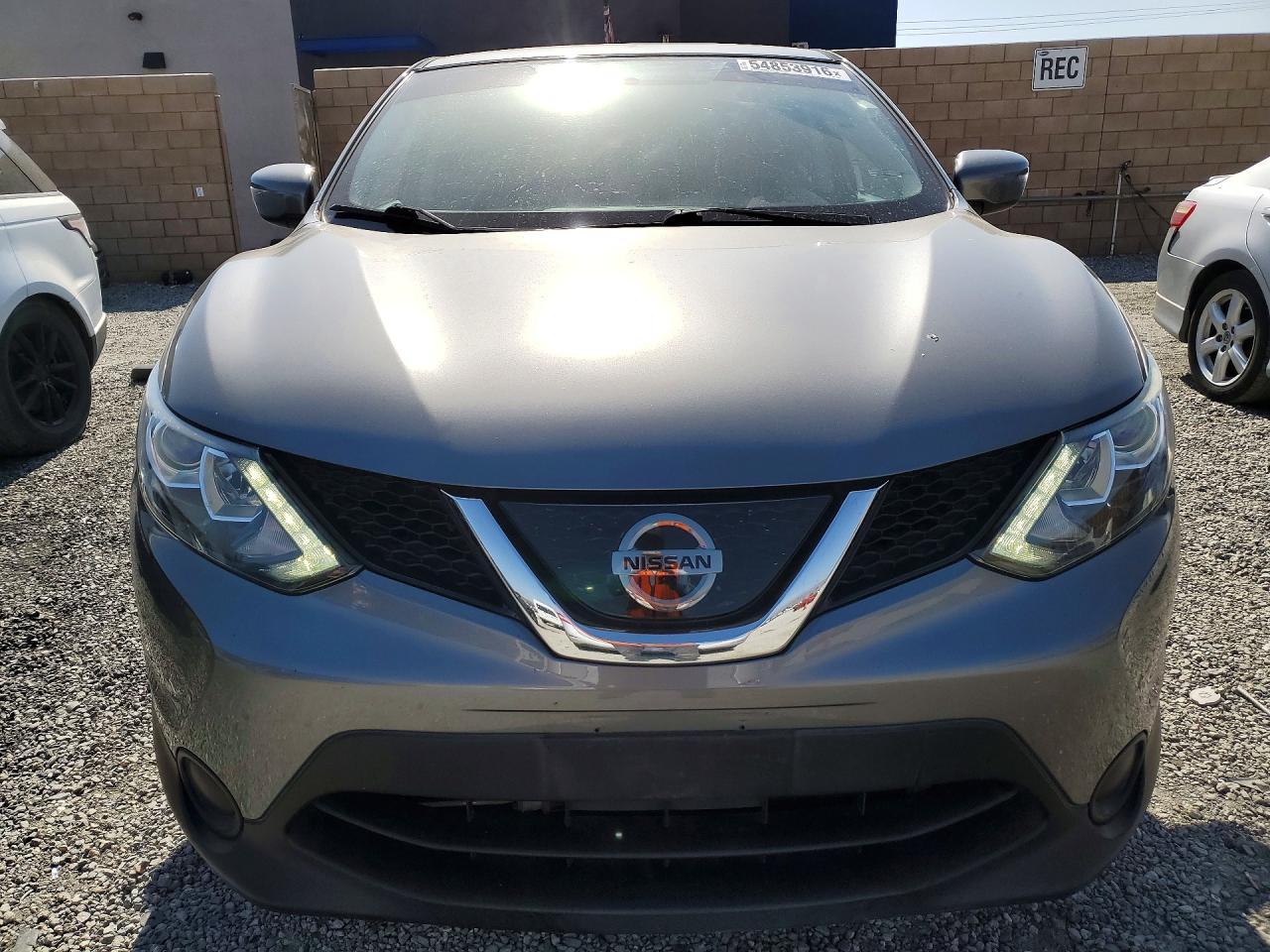2019 Nissan Rogue Sport S - Фото 5