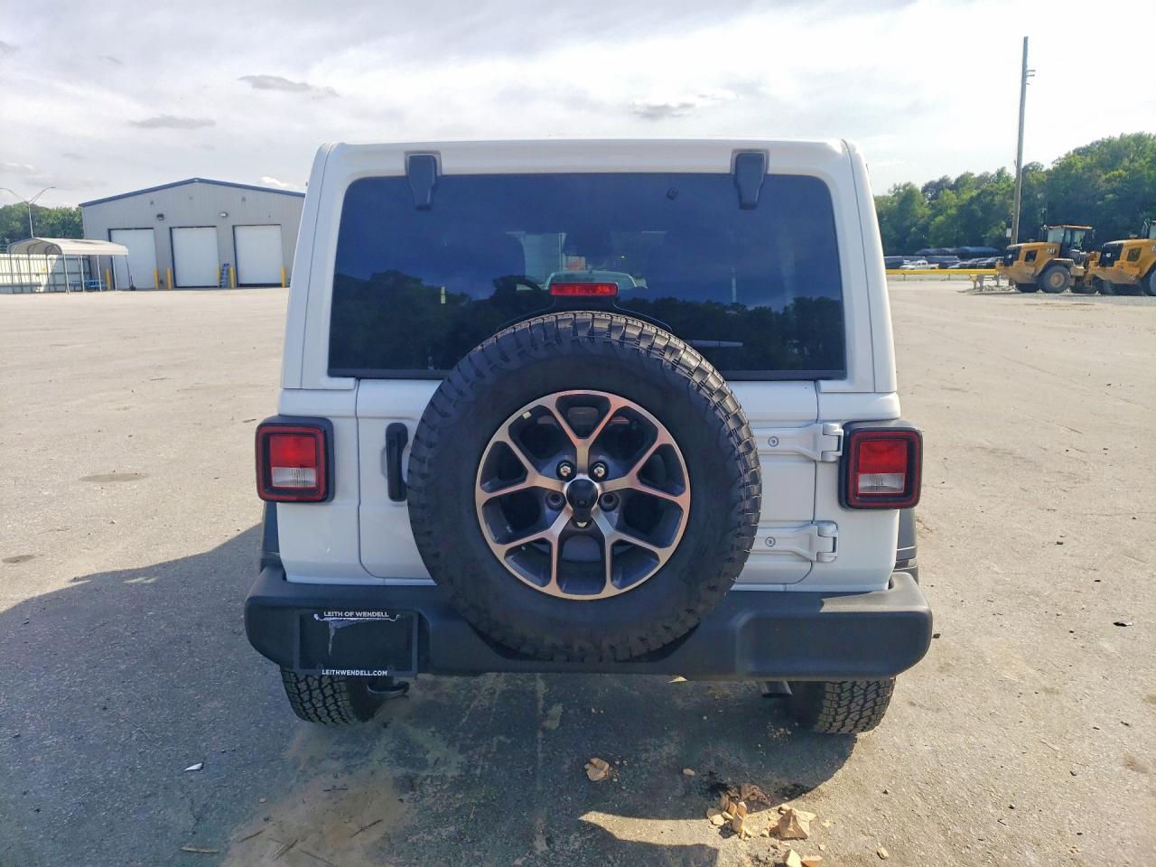 2026 Jeep Wrangler Sport - Фото 6