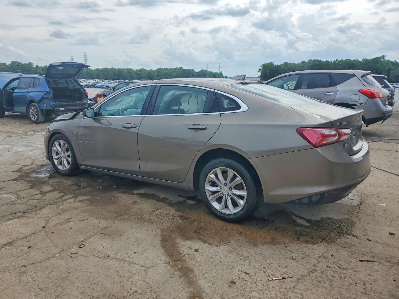 2020 Chevrolet Malibu Lt - Фото 2