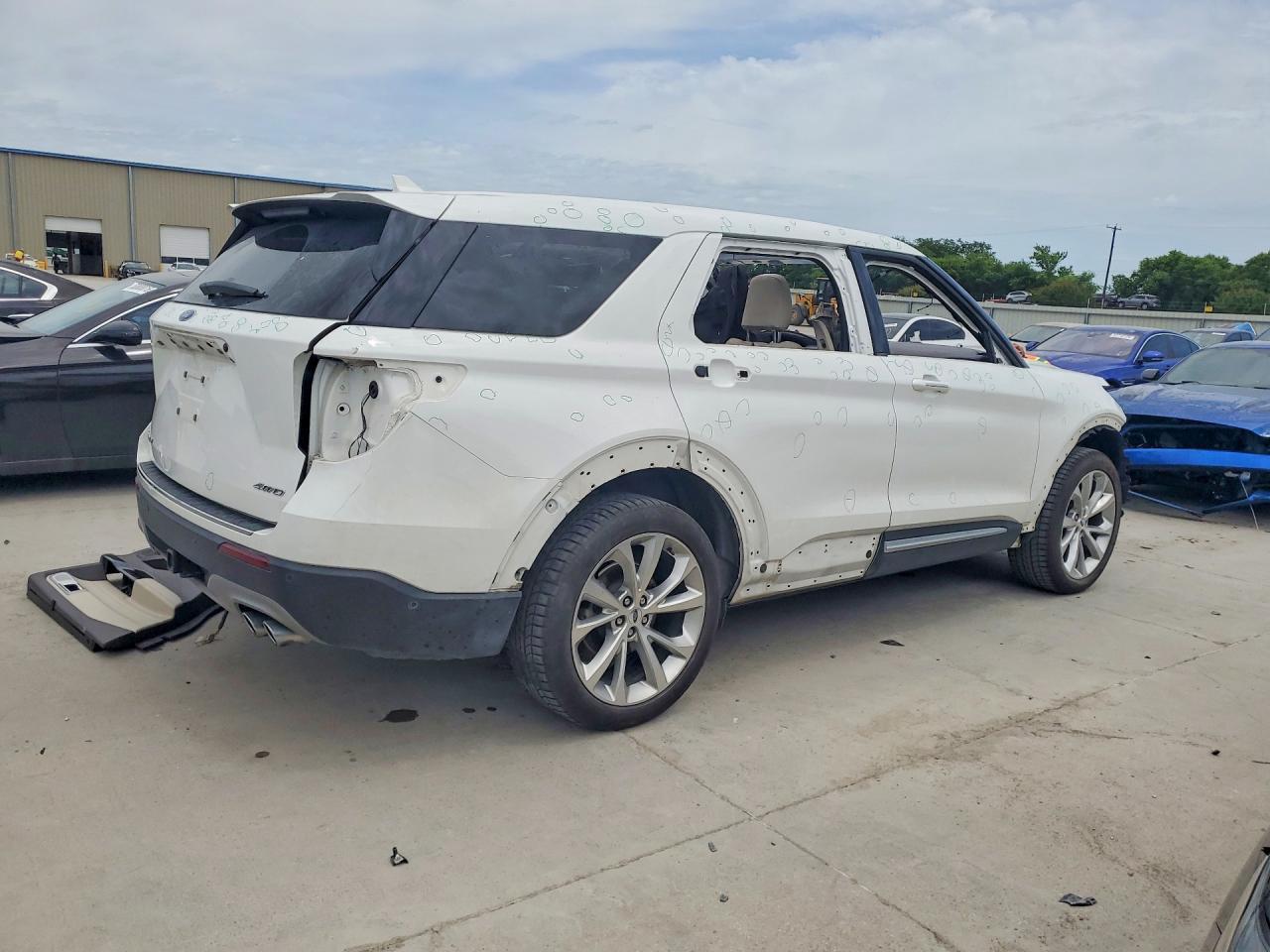 2021 Ford Explorer Platinum - Фото 3