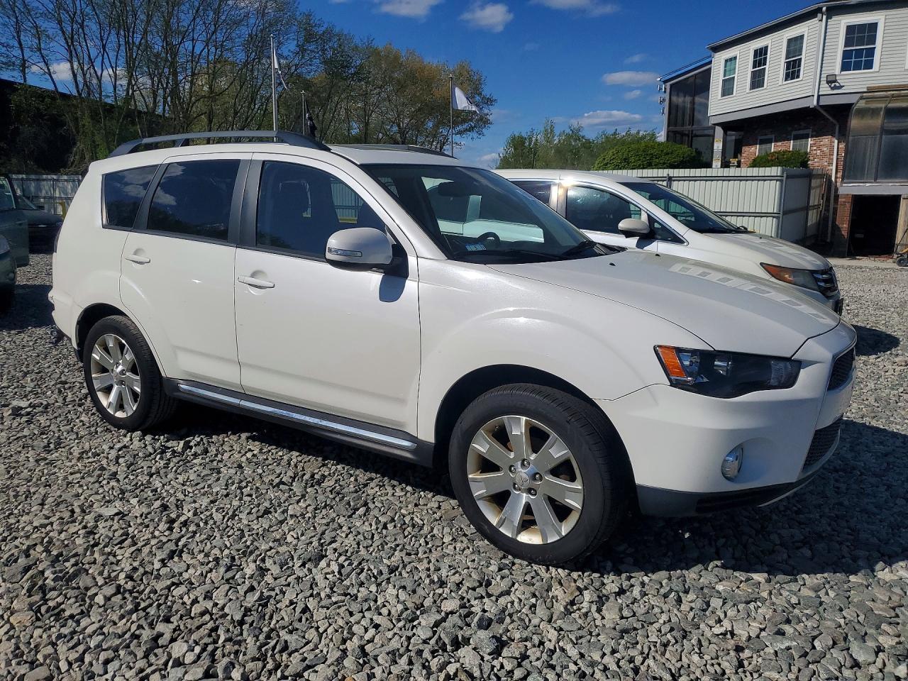 2013 Mitsubishi Outlander - Фото 4