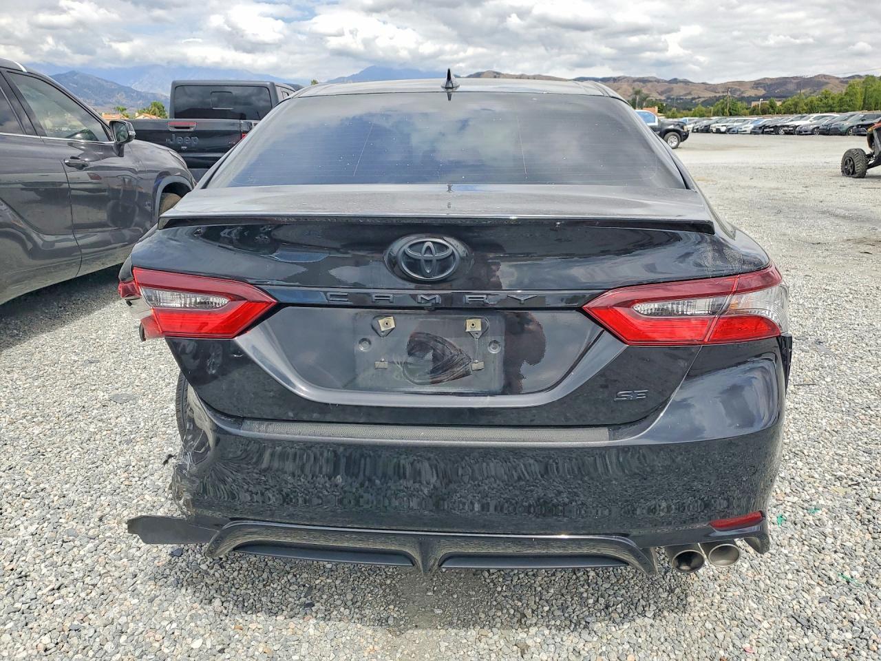 2023 Toyota Camry Se - Фото 6