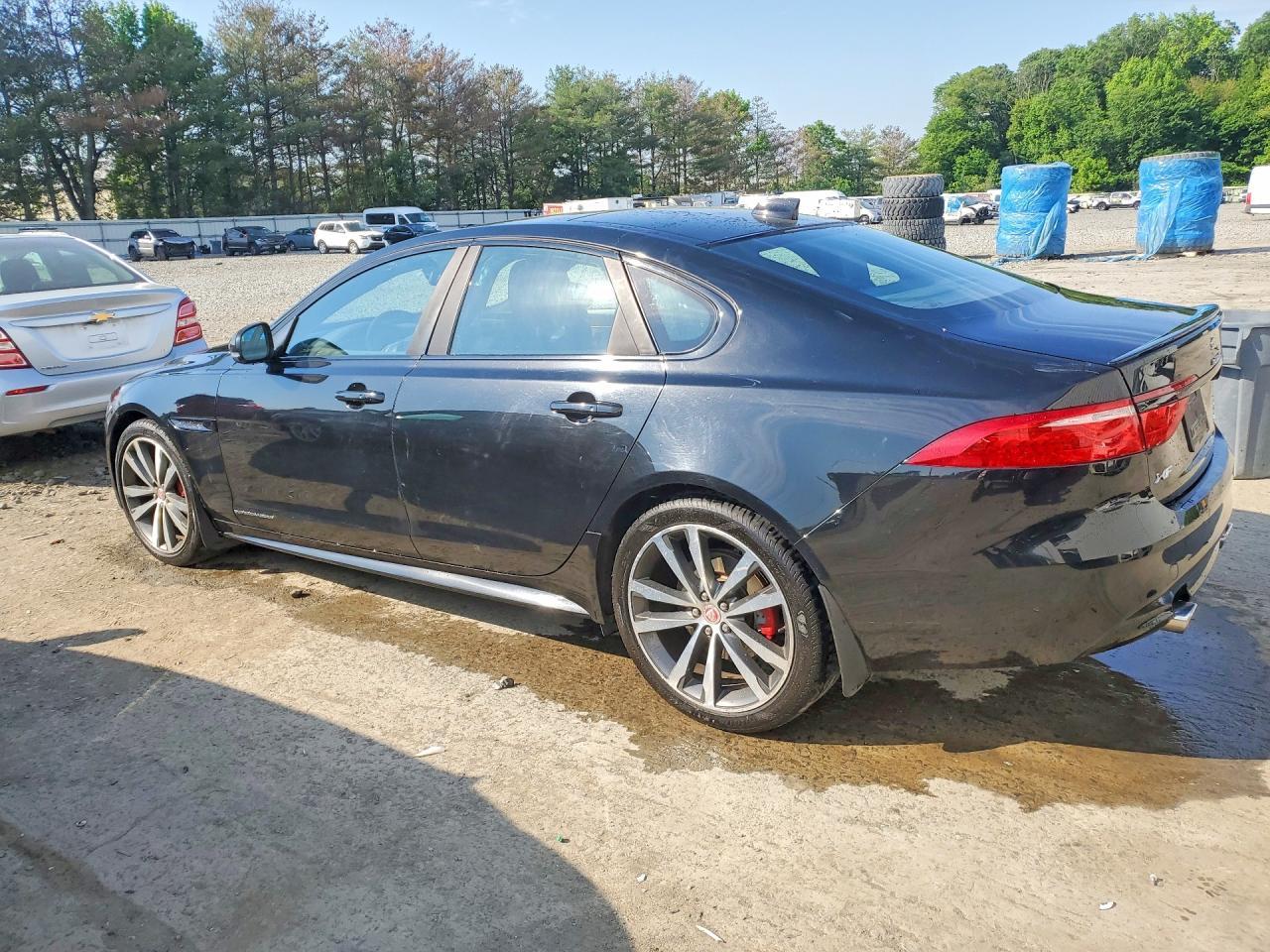 2016 Jaguar Xf S - Image 2