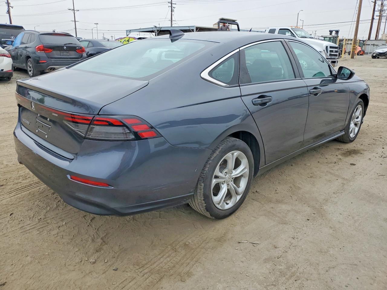 2024 Honda Accord Lx - Фото 3