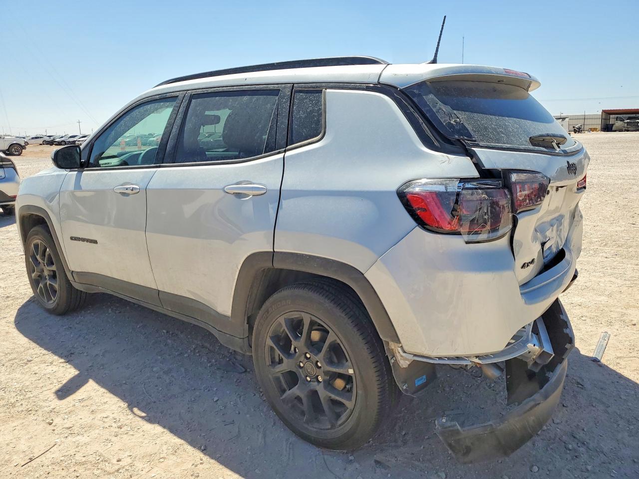 2026 Jeep Compass - Фото 2