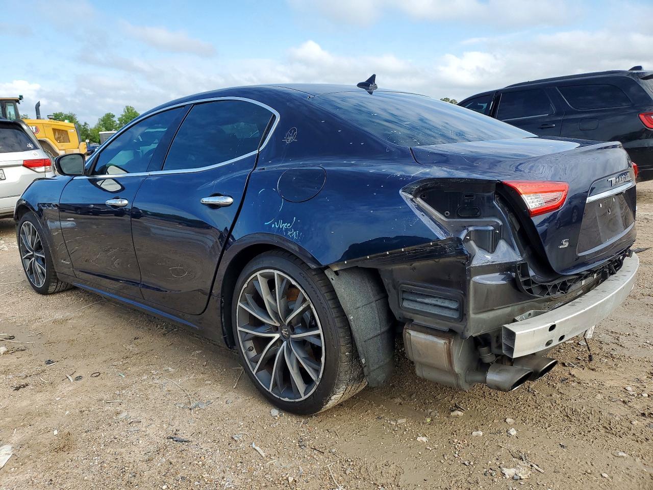 2019 Maserati Ghibli S - Фото 2