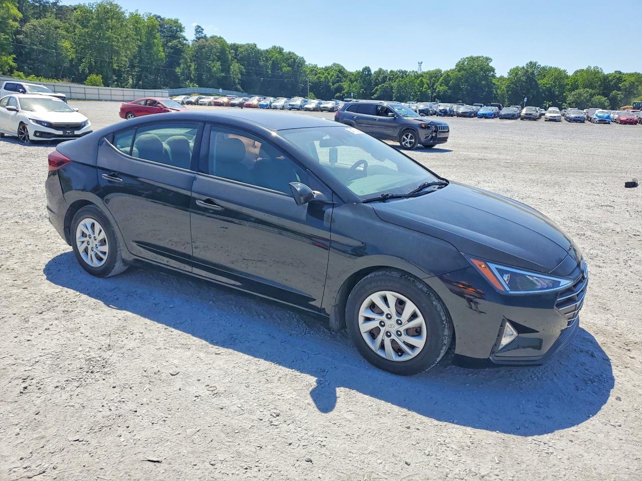 2020 Hyundai Elantra Se - Фото 4