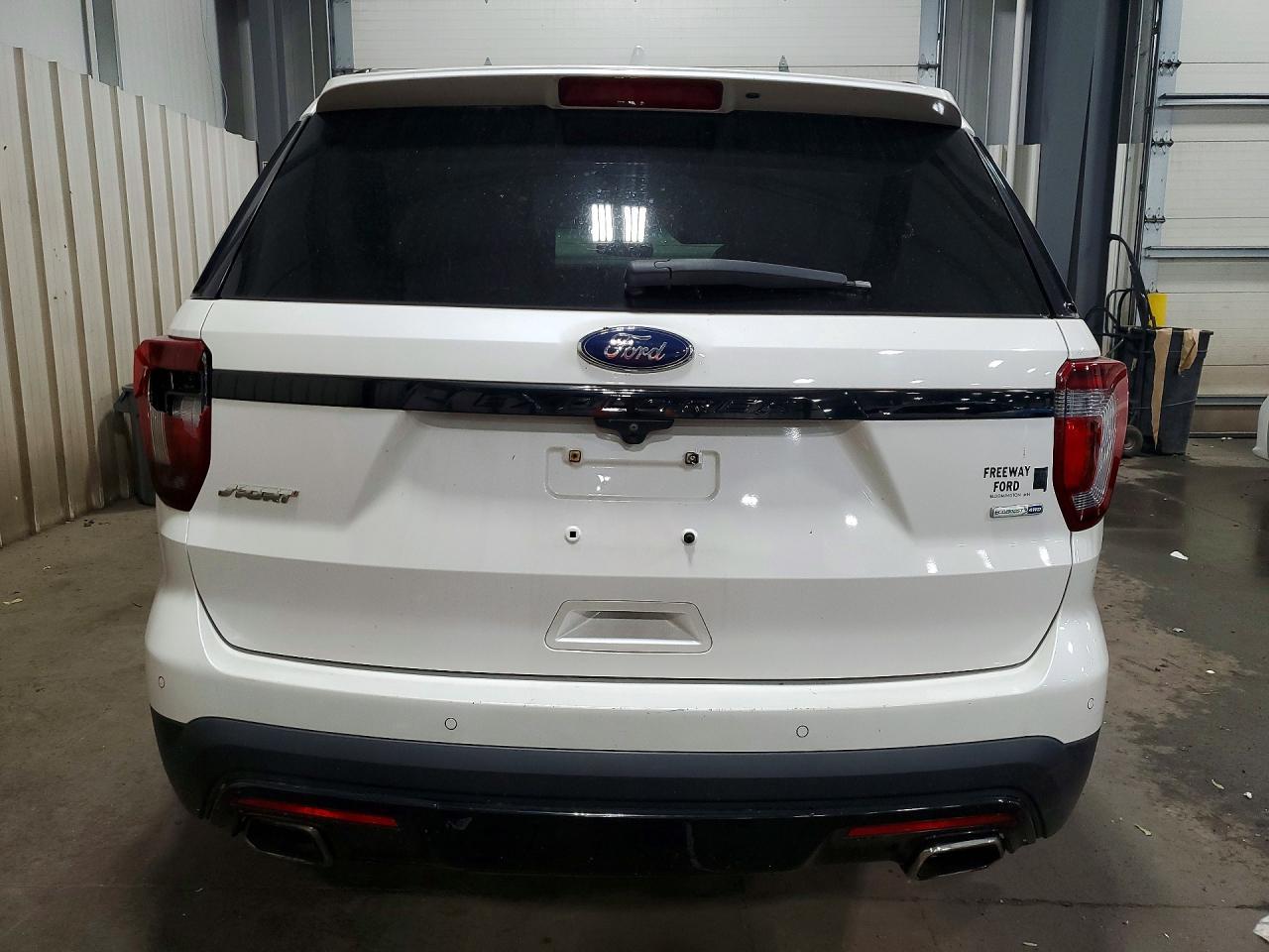 2016 Ford Explorer Sport - Фото 6