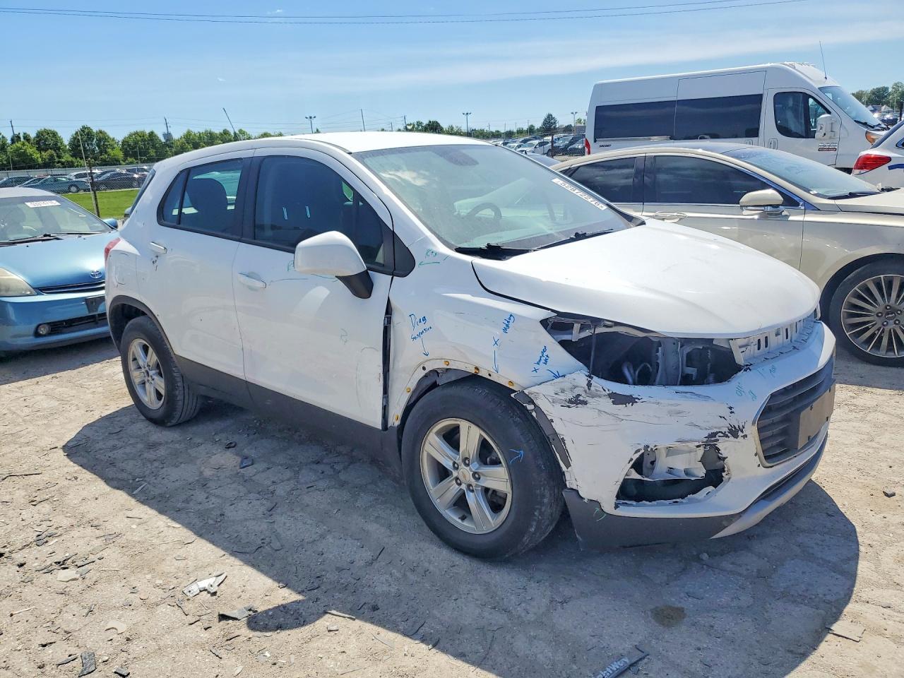 2020 Chevrolet Trax Ls - Фото 4