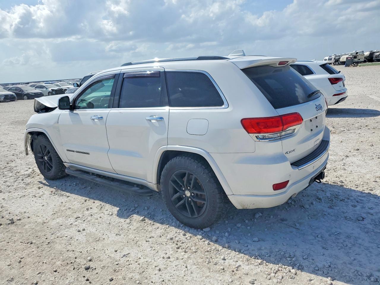 2018 Jeep Grand Cherokee Overland - Фото 2