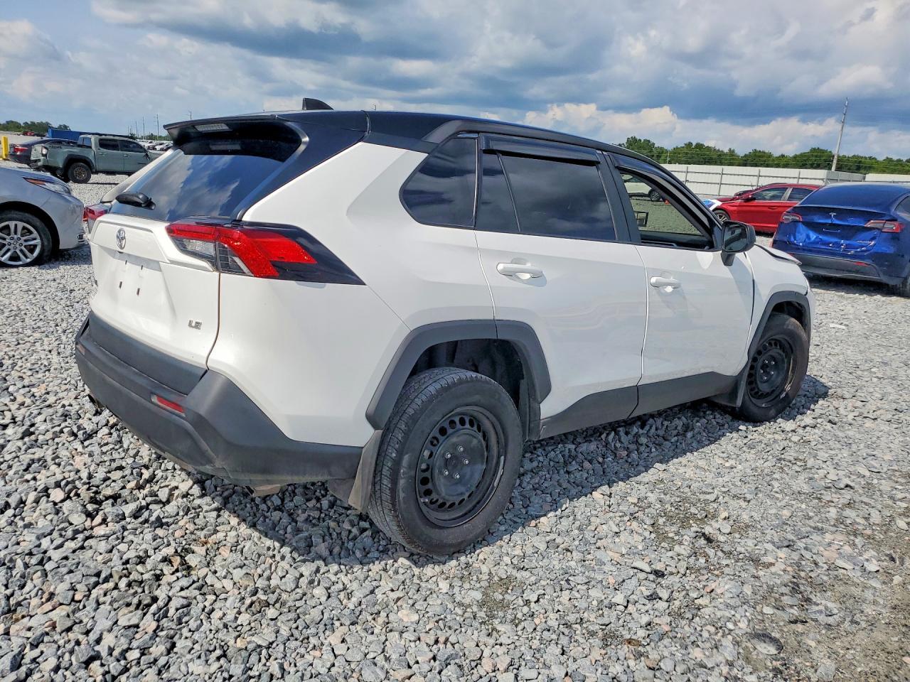 2023 Toyota Rav4 Le - Фото 3