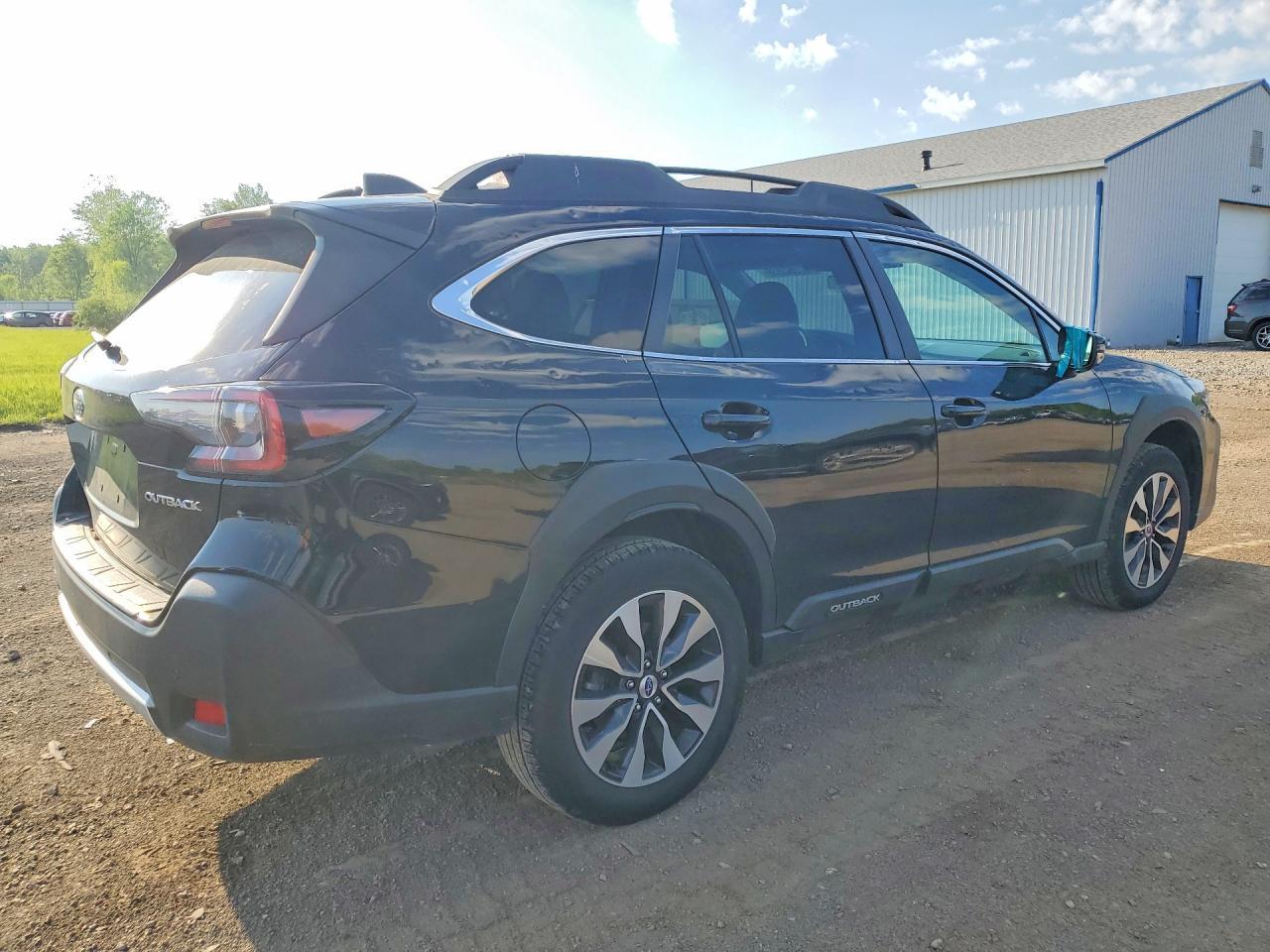 2025 Subaru Outback Limited - Image 3