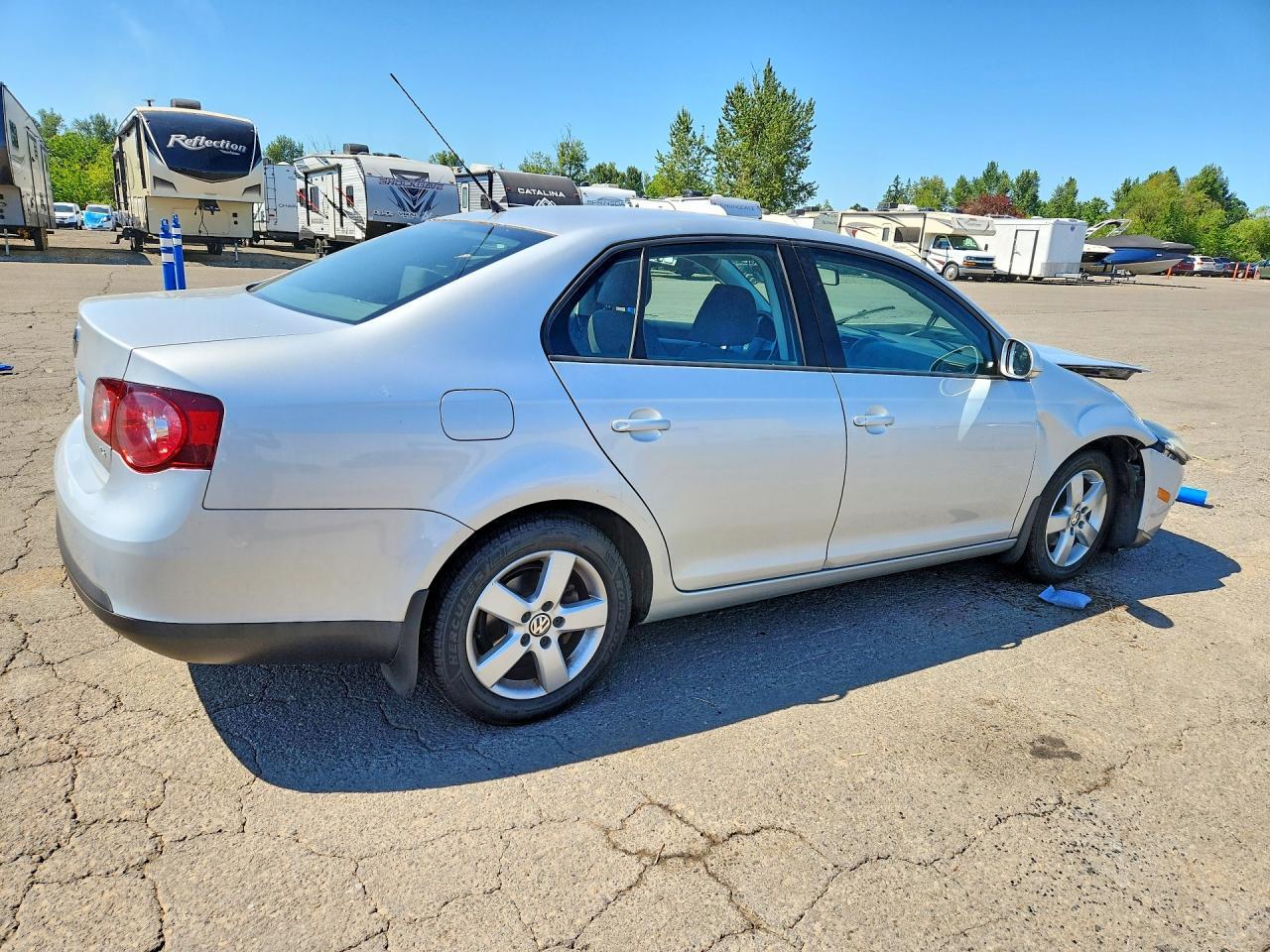 2009 Volkswagen Jetta S - Image 3