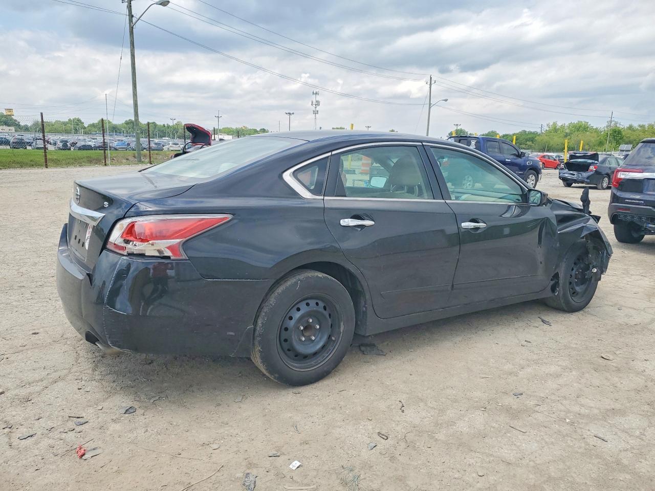 2015 Nissan Altima 2.5 S - Image 3