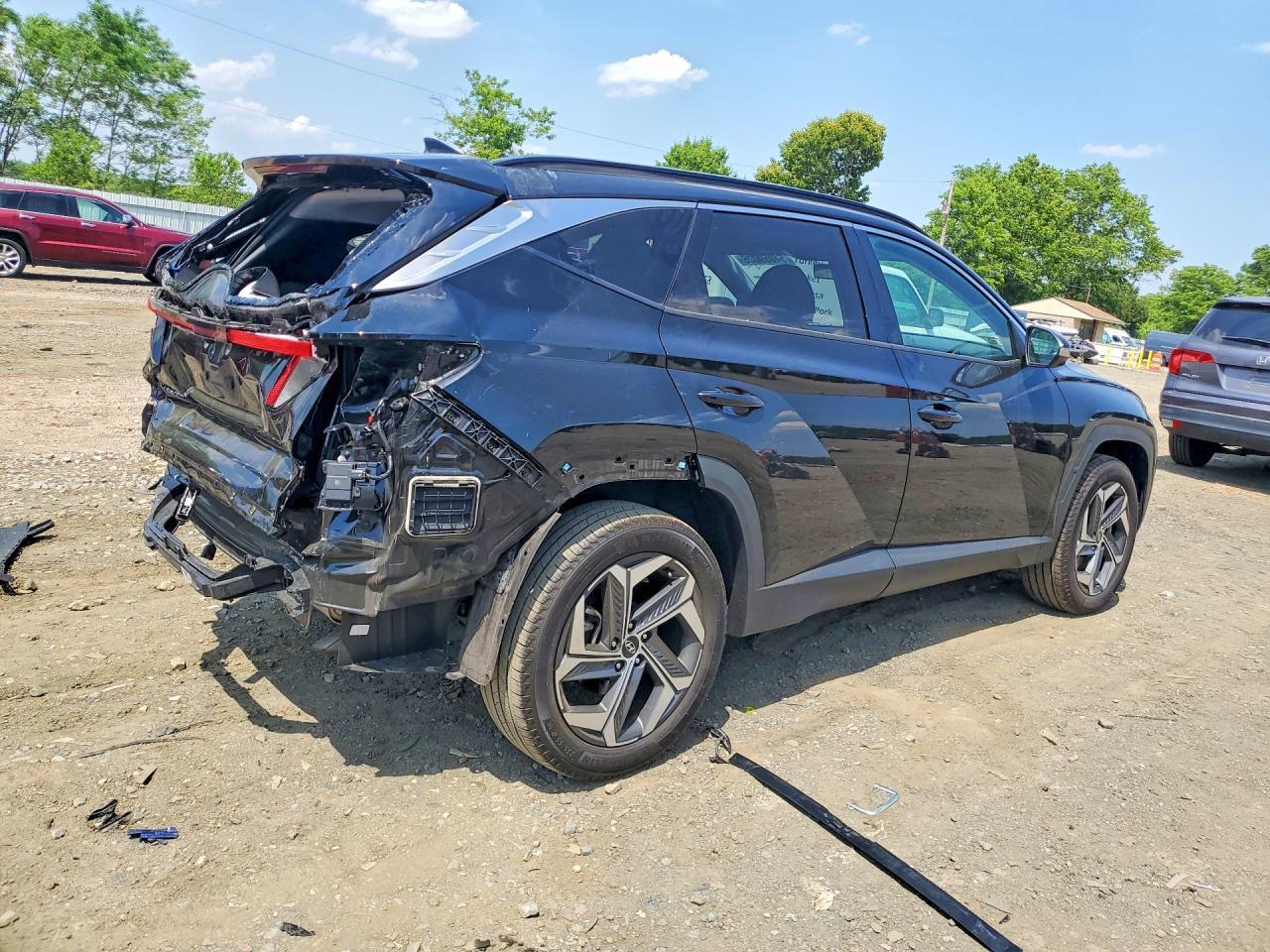 2024 Hyundai Tucson Limited - Image 3