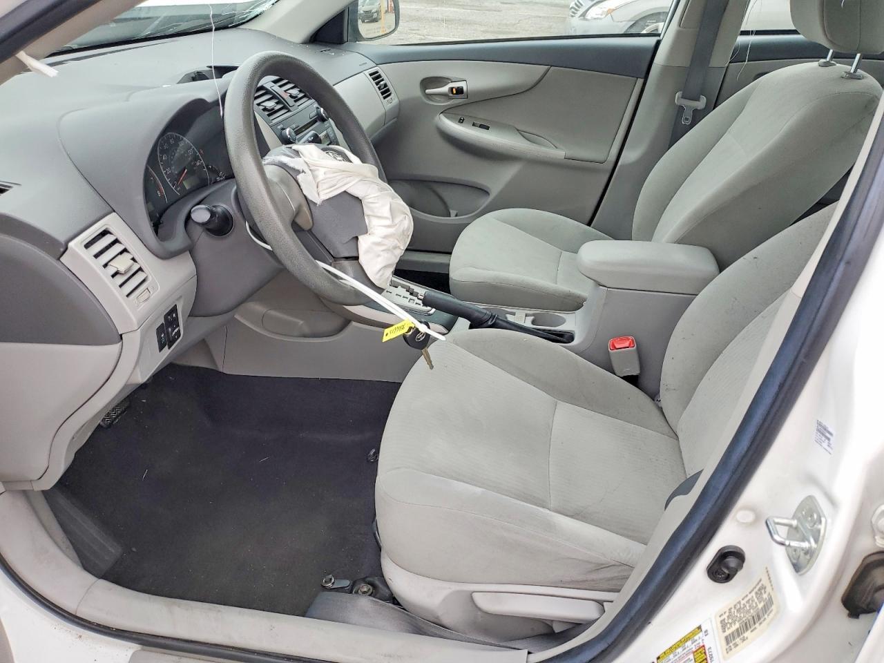 2010 Toyota Corolla Le - Image 7
