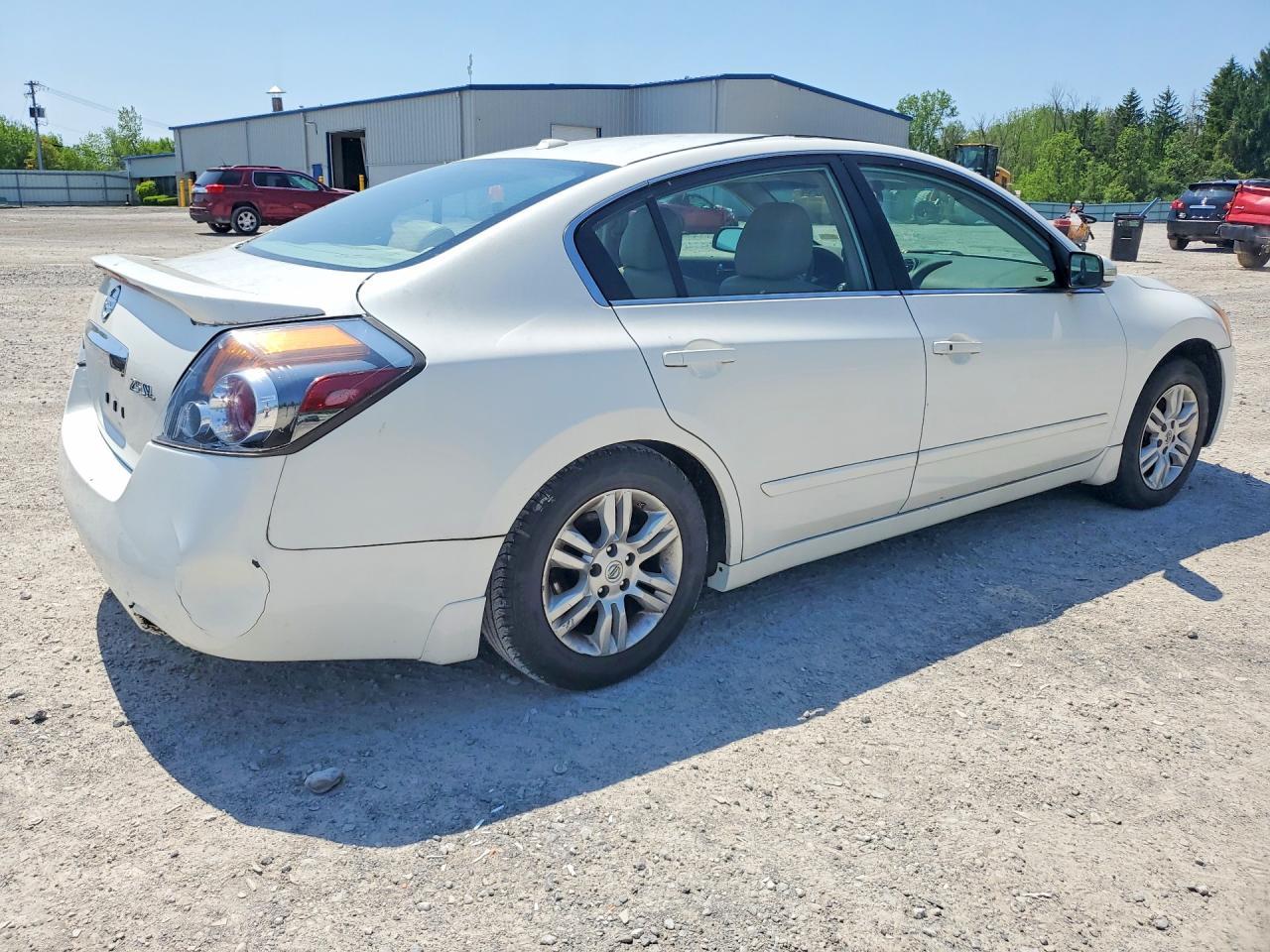 2010 Nissan Altima Base/S - Фото 3