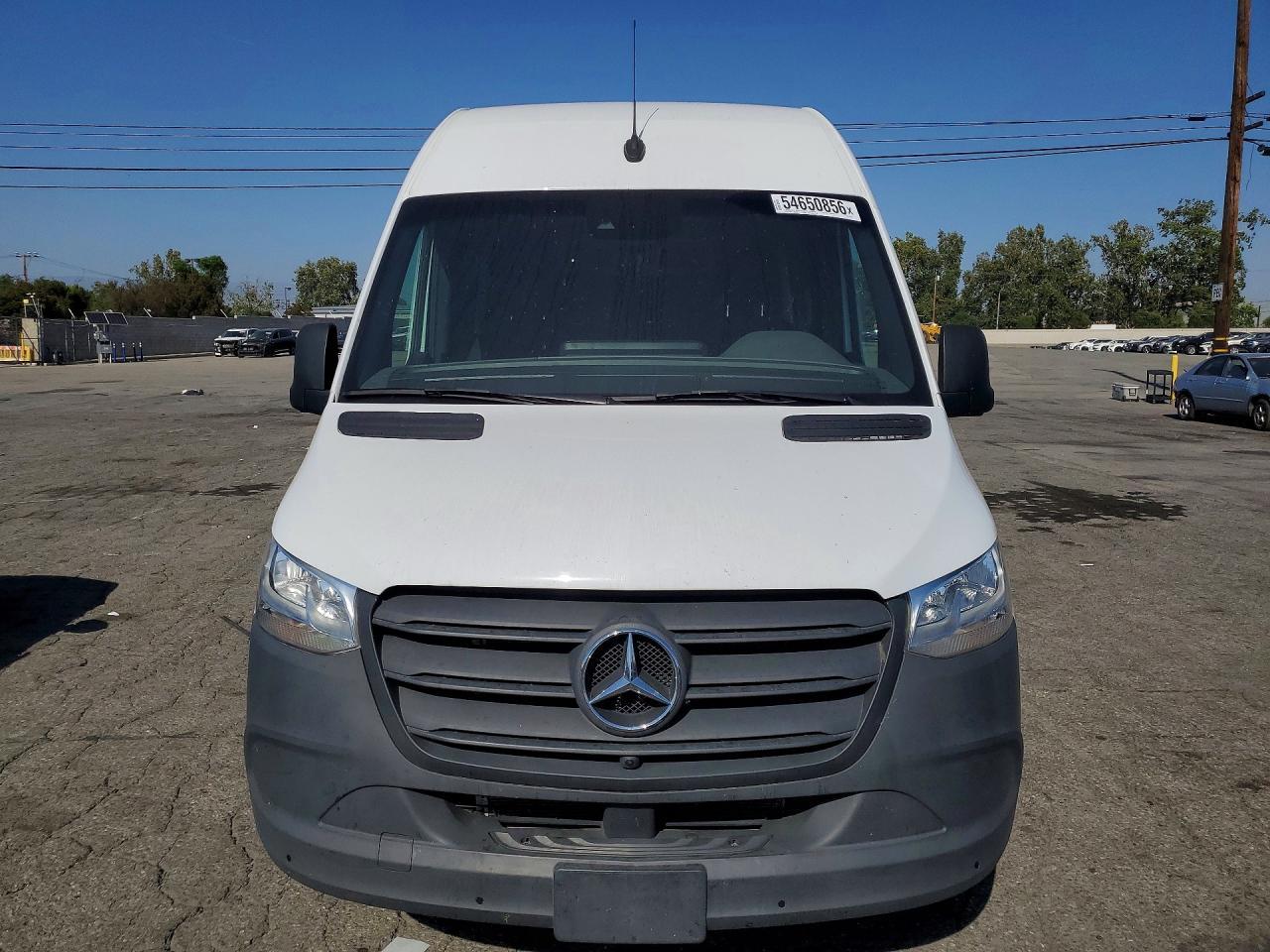 2024 Mercedes Benz Sprinter 2500 Delivery Van - Image 5