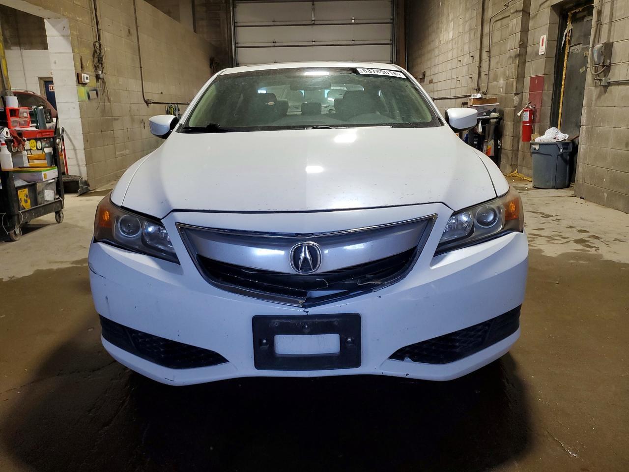 2013 Acura Ilx 20 Premium - Image 5