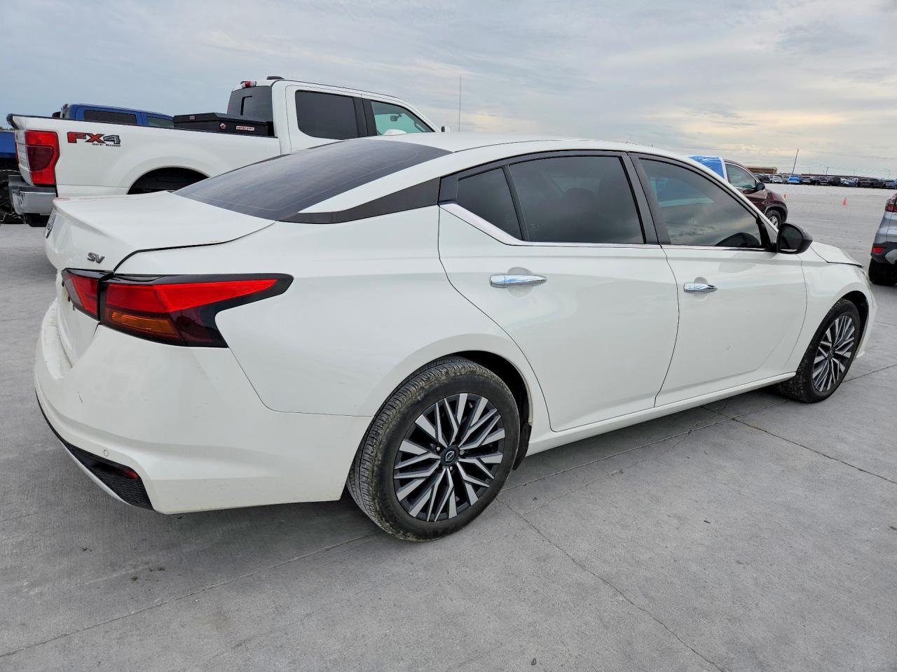 2024 Nissan Altima Sv - Фото 3