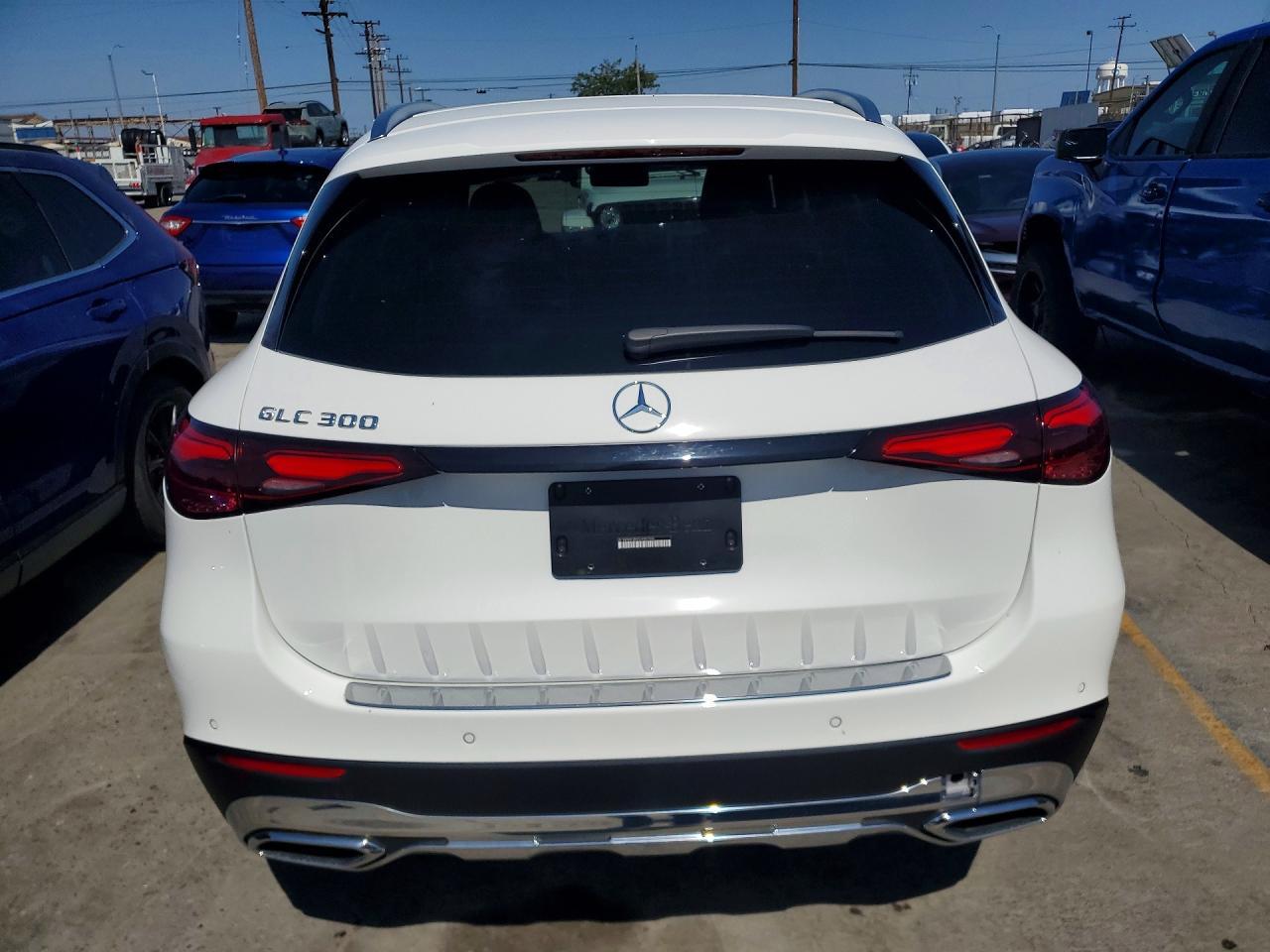 2025 Mercedes-Benz Glc 300 - Фото 6