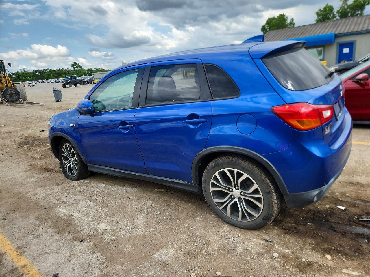 2017 Mitsubishi Outlander Sport Es - Фото 2