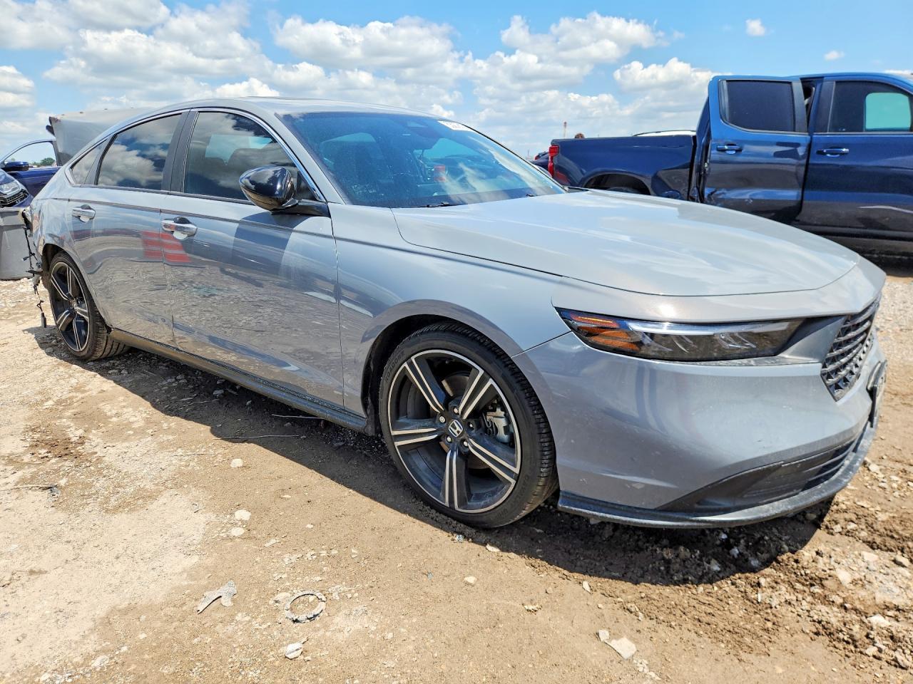 2024 Honda Accord Hybrid Sport - Image 4