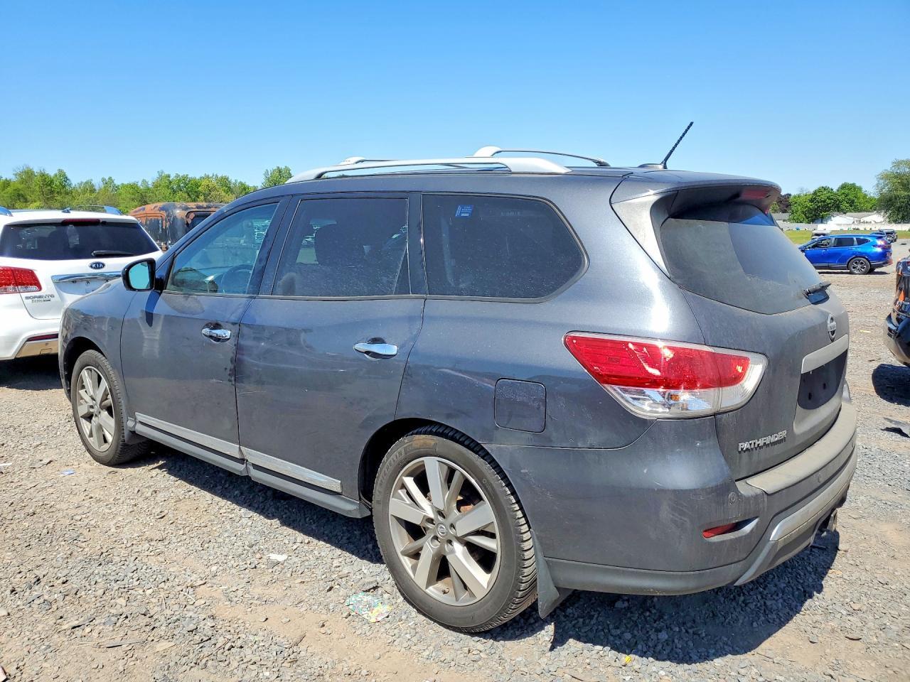 2014 Nissan Pathfinder Platinum - Фото 2