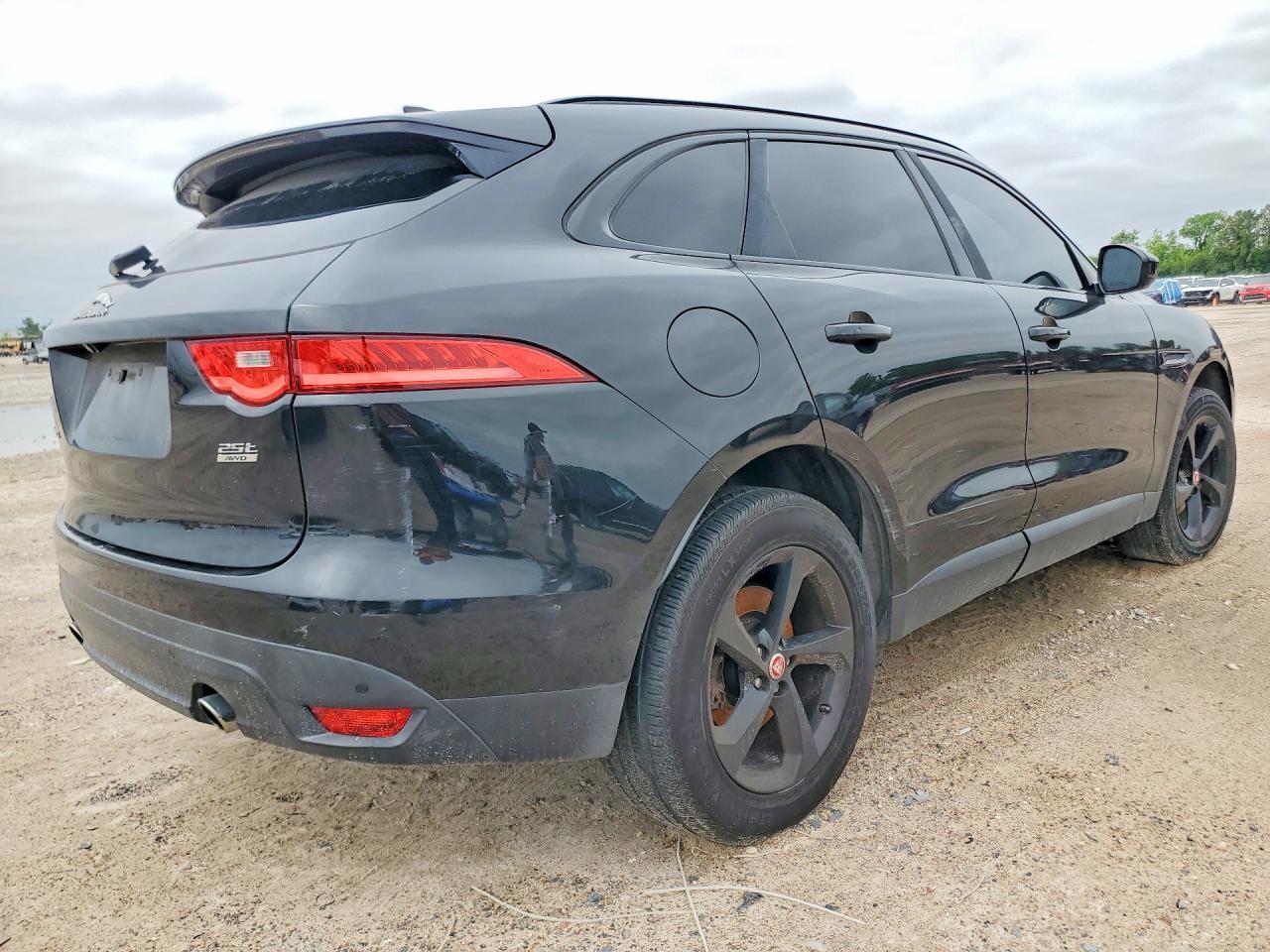 2020 Jaguar F-Pace Prestige 25T - Фото 3