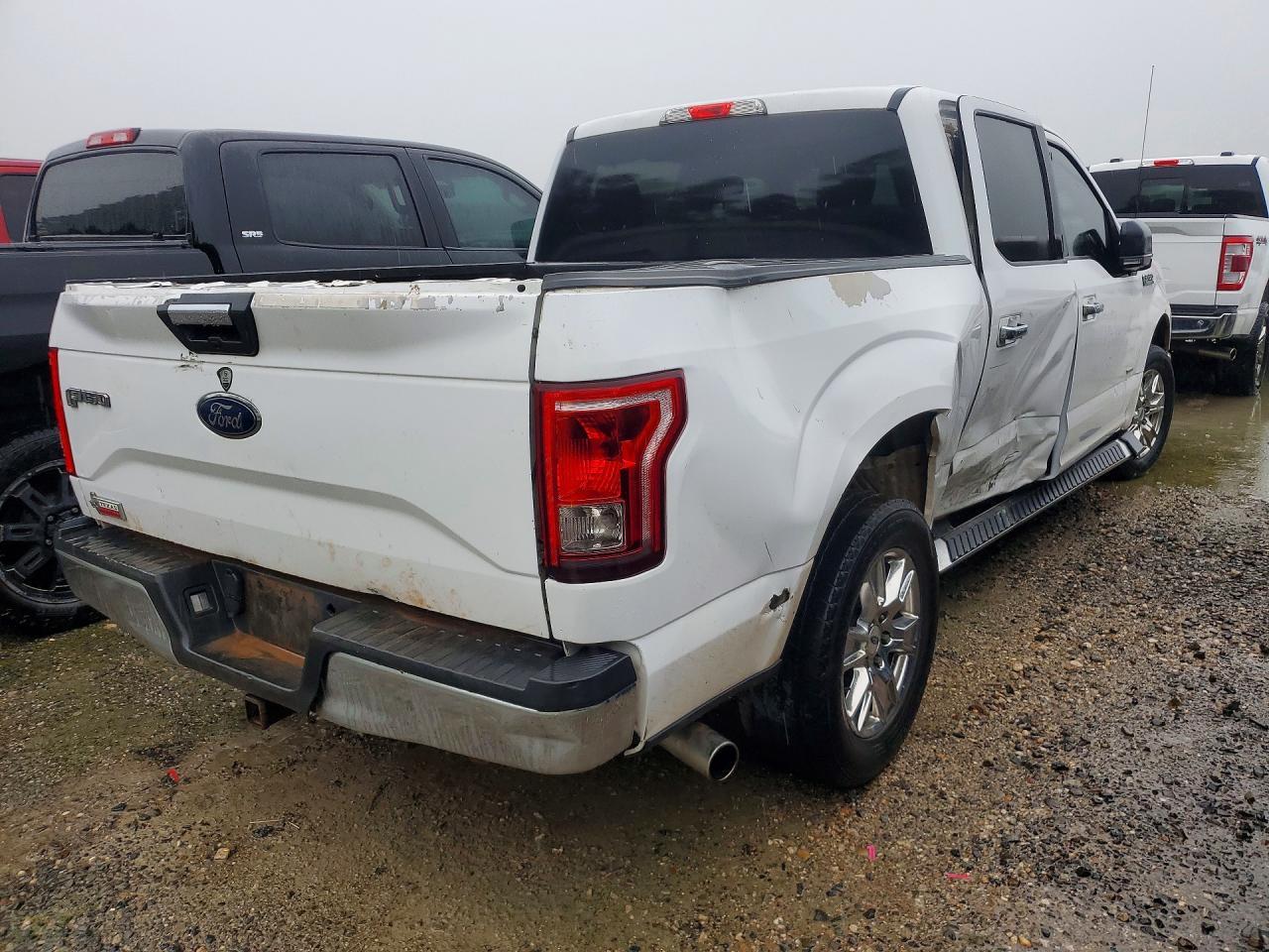 2017 Ford F150 Supercrew - Фото 3