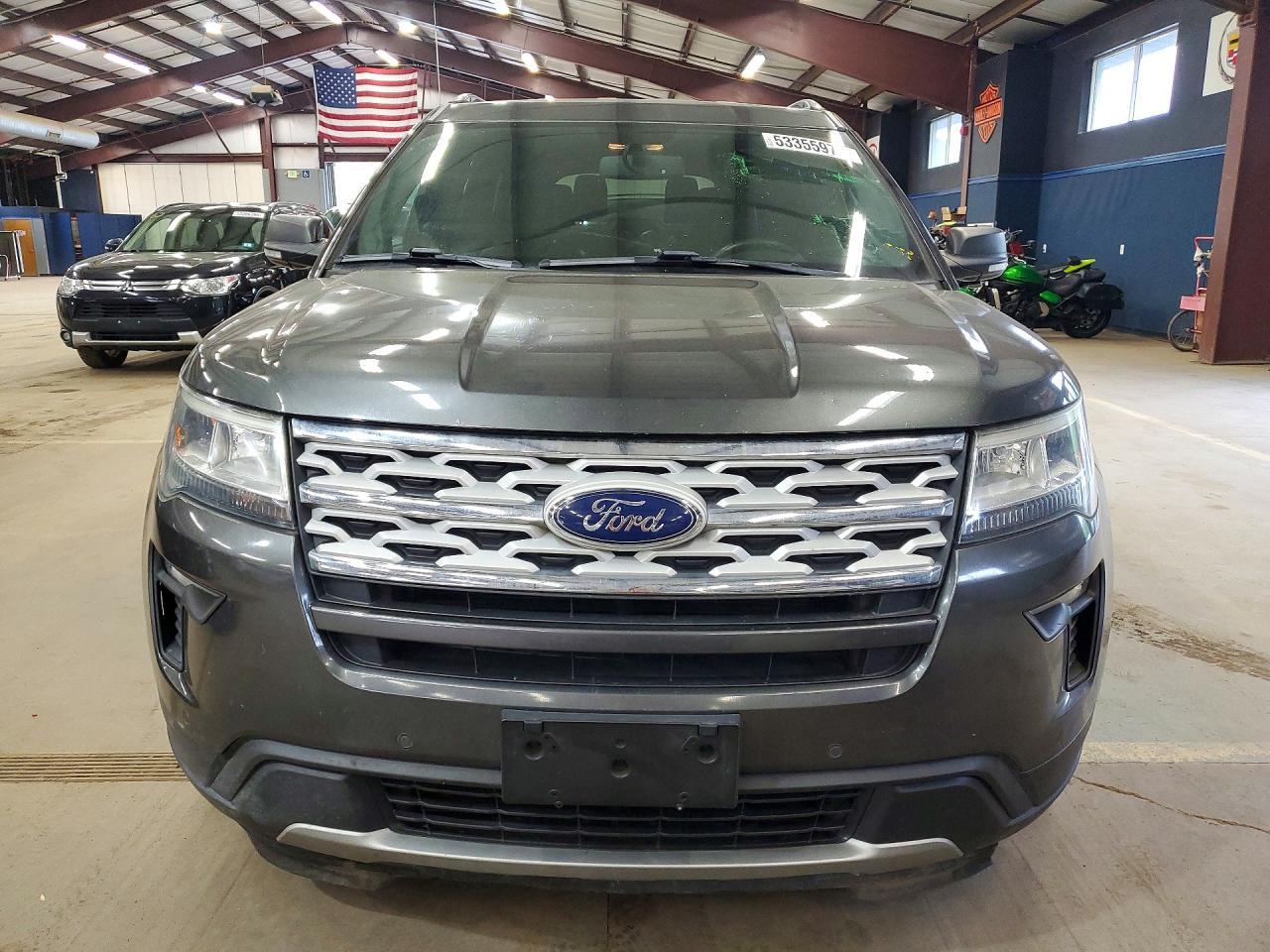 2019 Ford Explorer Xlt - Фото 5