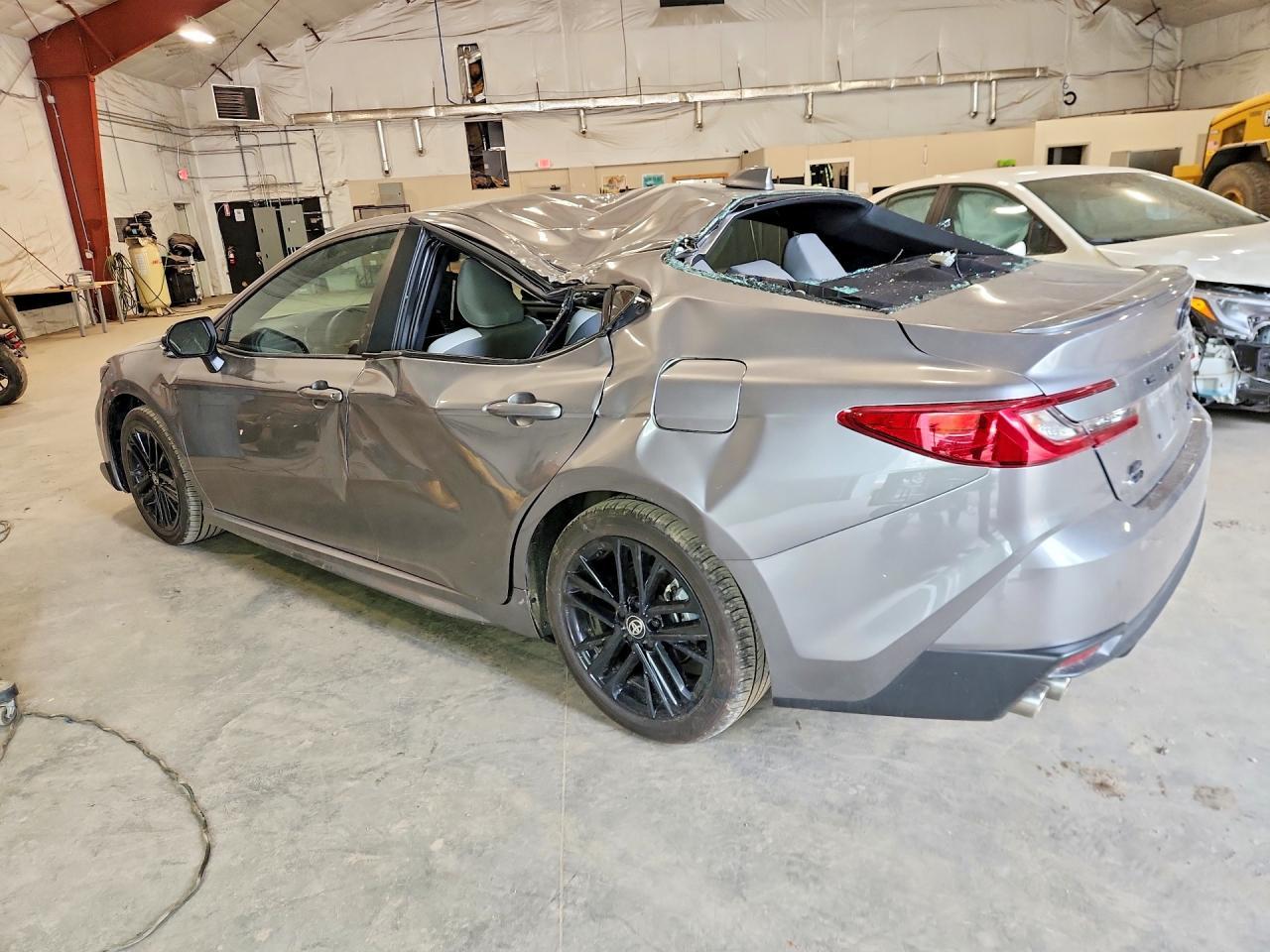 2025 Toyota Camry Se - Image 2