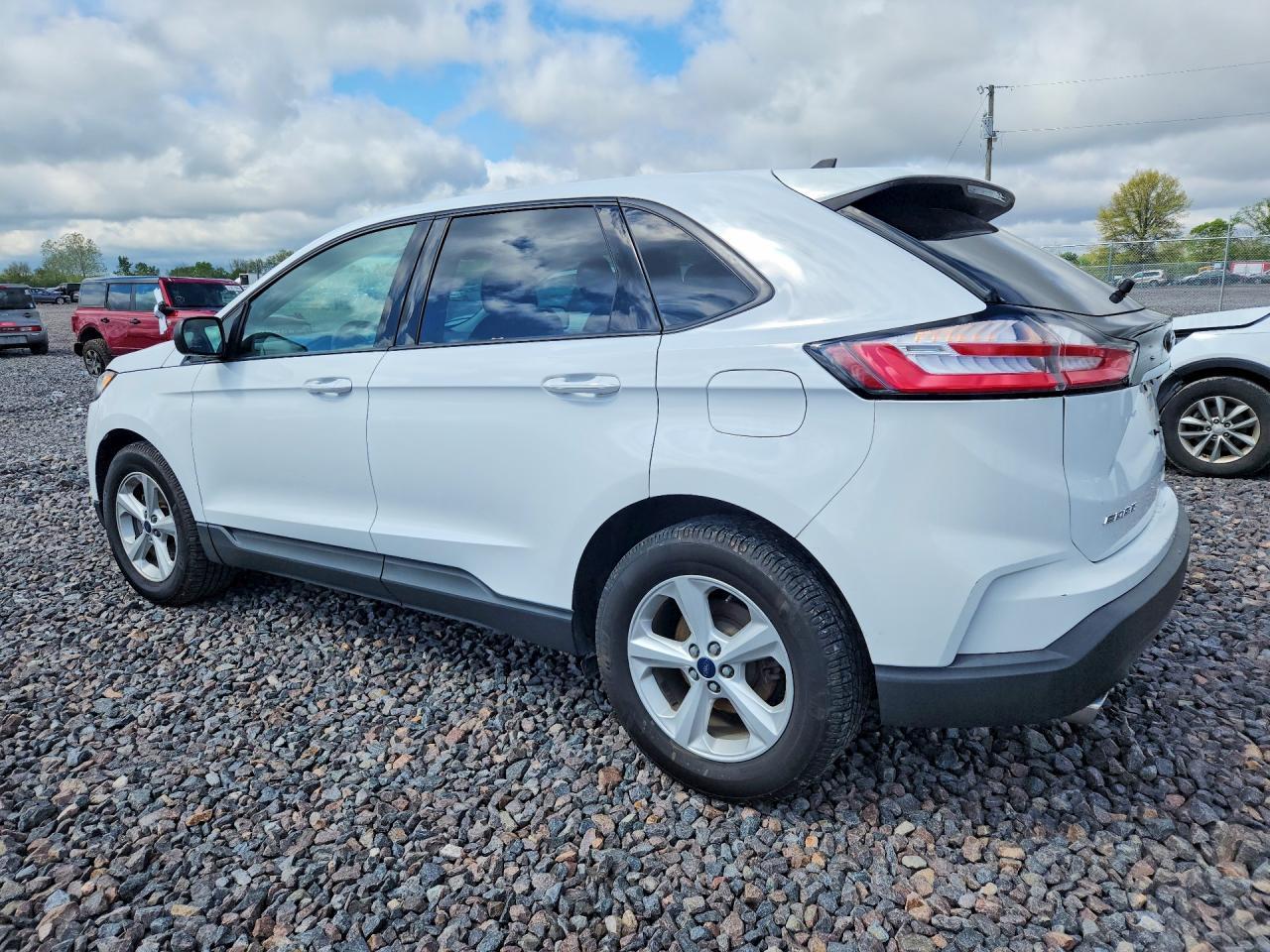 2019 Ford Edge Se - Фото 2