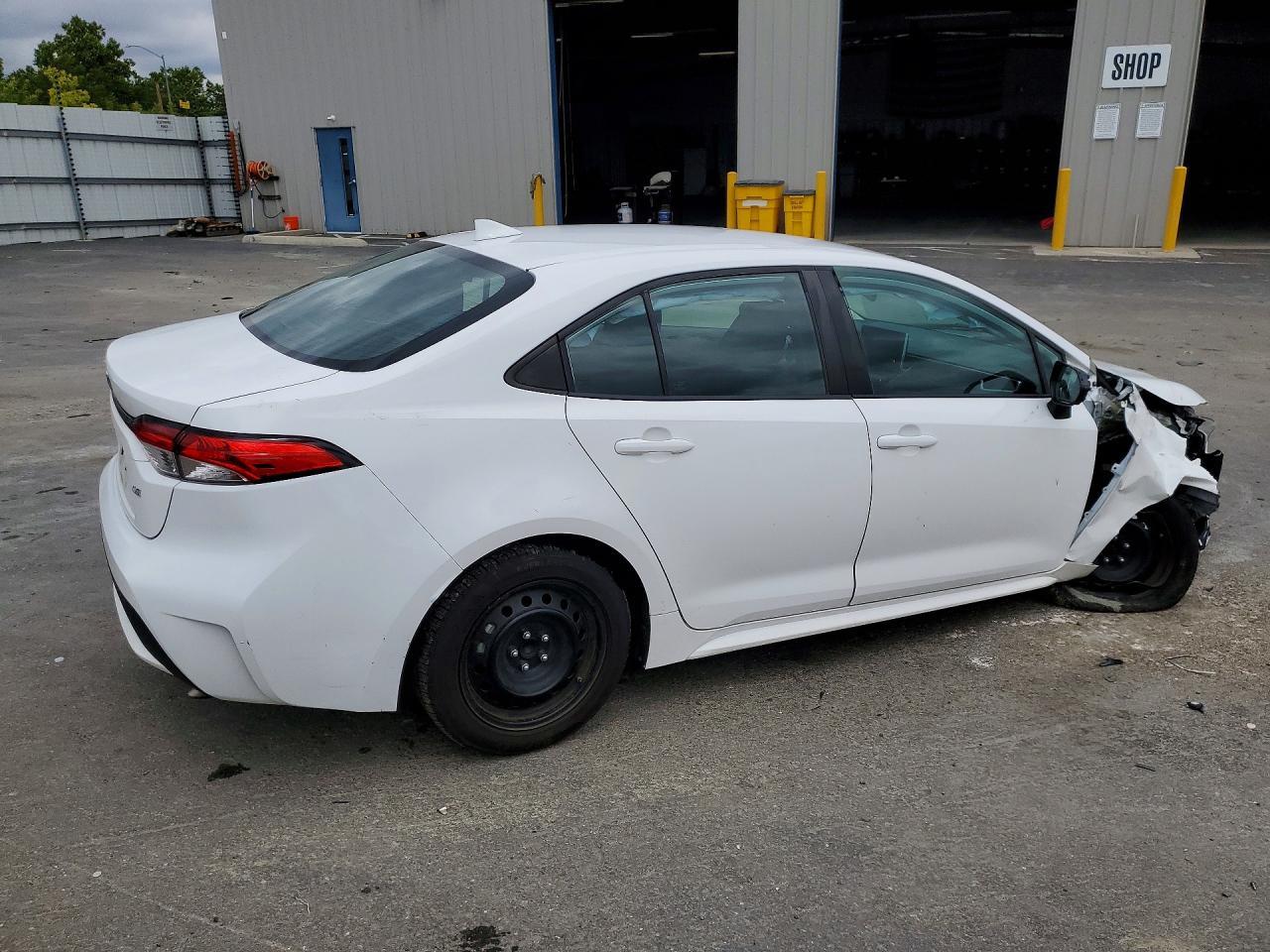 2020 Toyota Corolla Le - Фото 3
