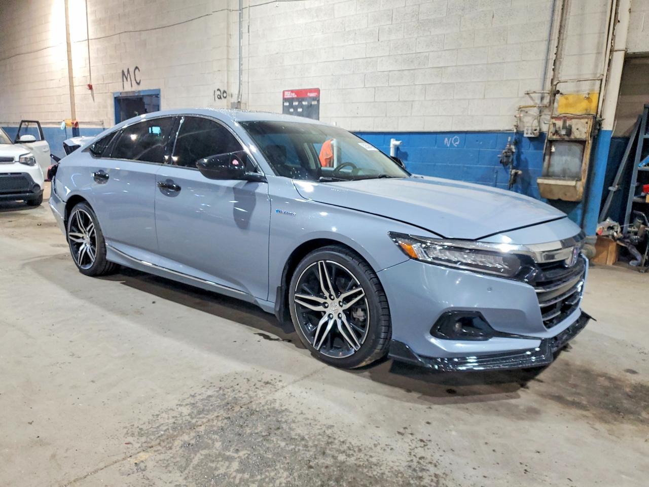 2021 Honda Accord Touring Hybrid - Фото 4