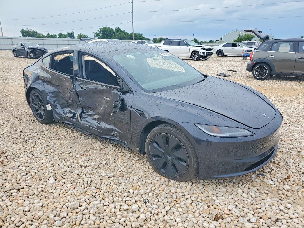 2024 Tesla Model 3 - Image 4