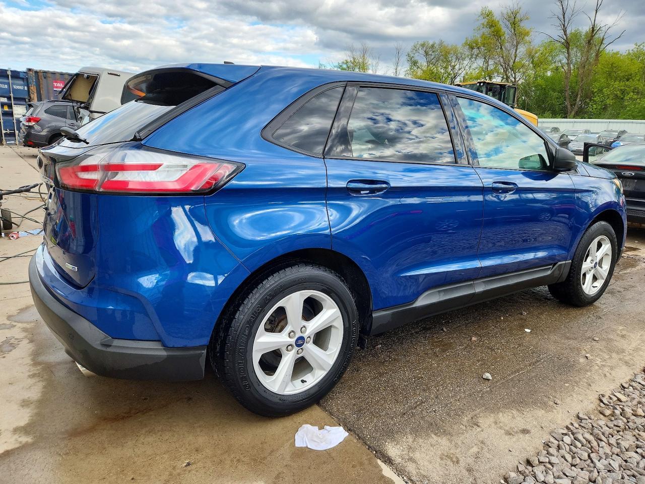 2020 Ford Edge Se - Image 3