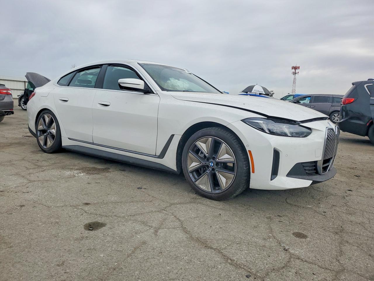2025 BMW I4 Edrive 40 - Image 4