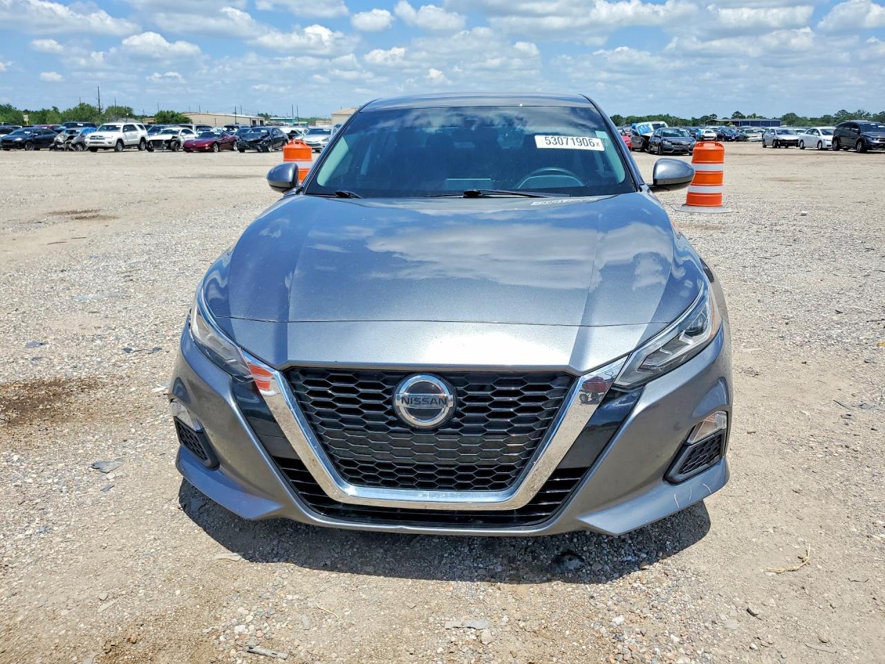 2021 Nissan Altima Sv - Image 5