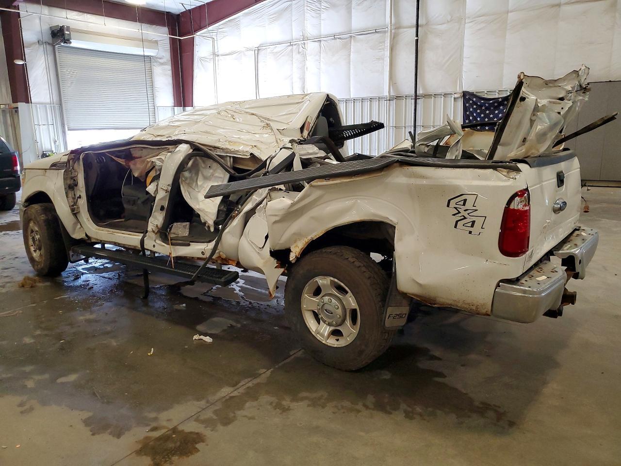 2014 Ford F250 Super Duty - Image 2