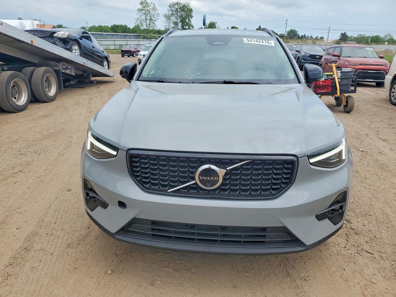 2024 Volvo Xc40 Ultimate - Image 5