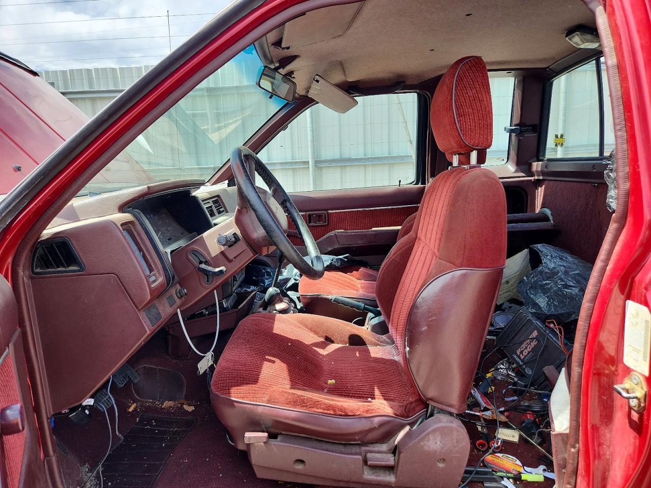 1991 Nissan Truck King Cab - Фото 7