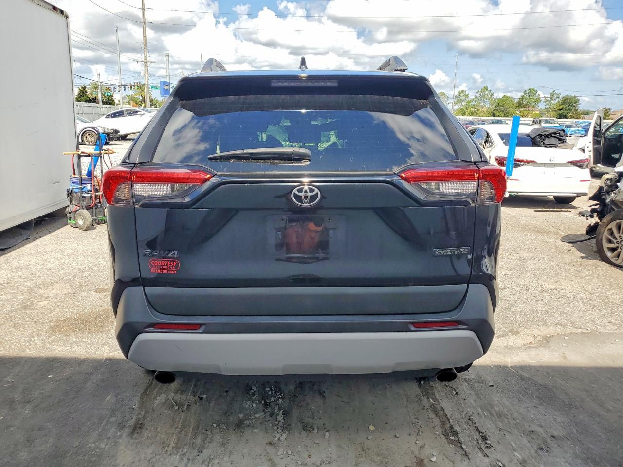 2021 Toyota Rav4 Adventure - Фото 6