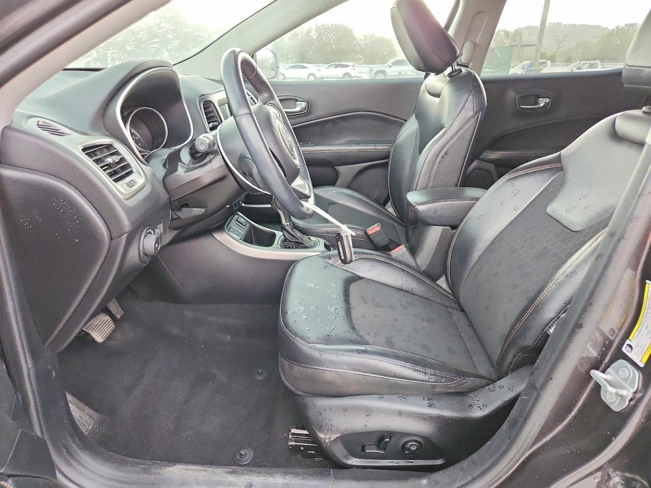 2019 Jeep Compass Latitude - Image 7