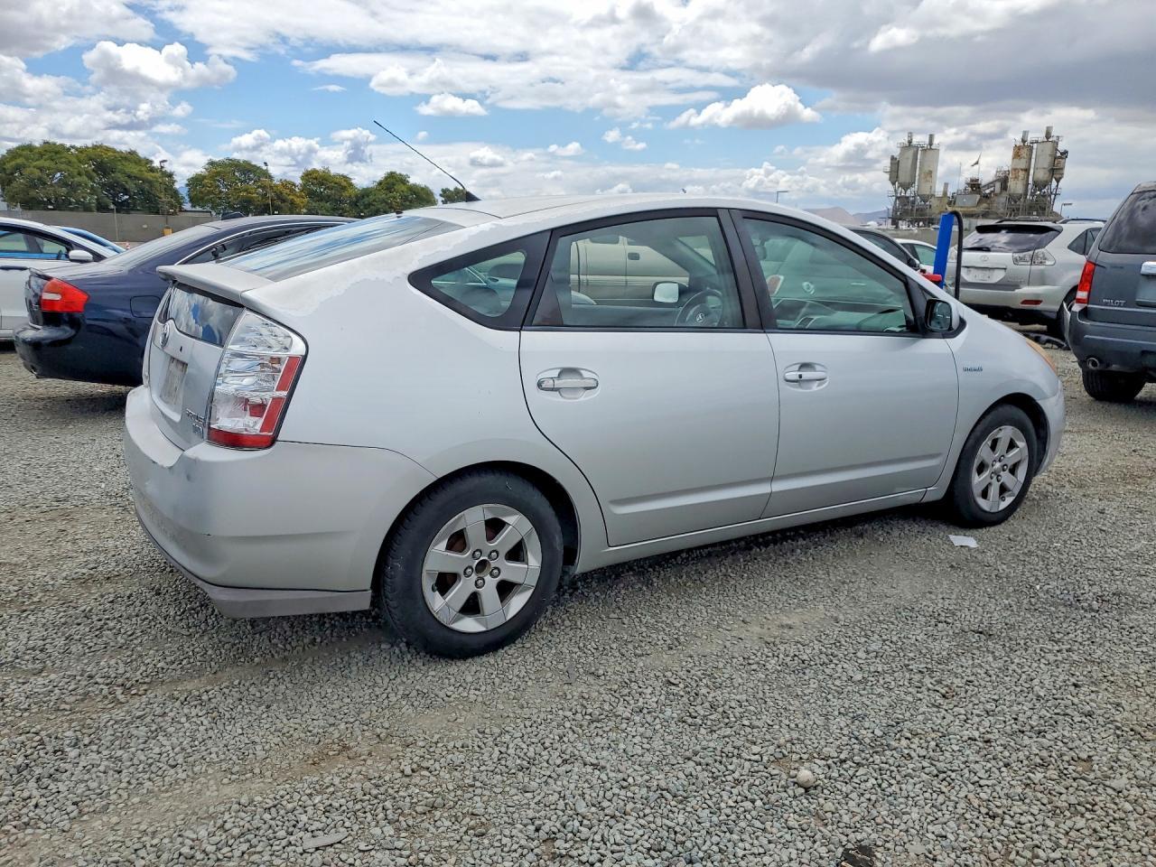 2008 Toyota Prius Base - Фото 3