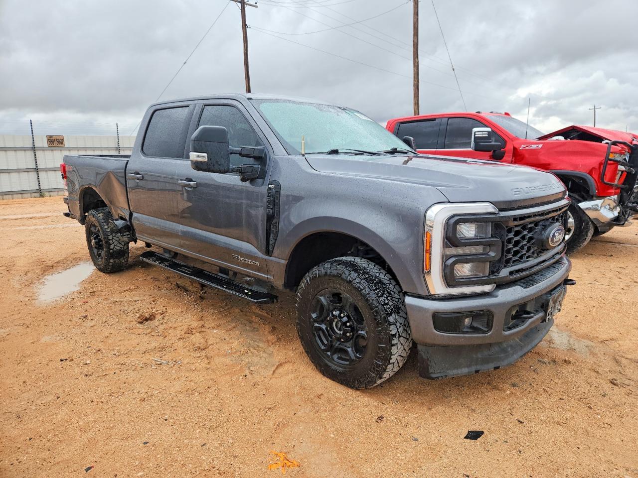 2023 Ford F250 Super Duty - Фото 4