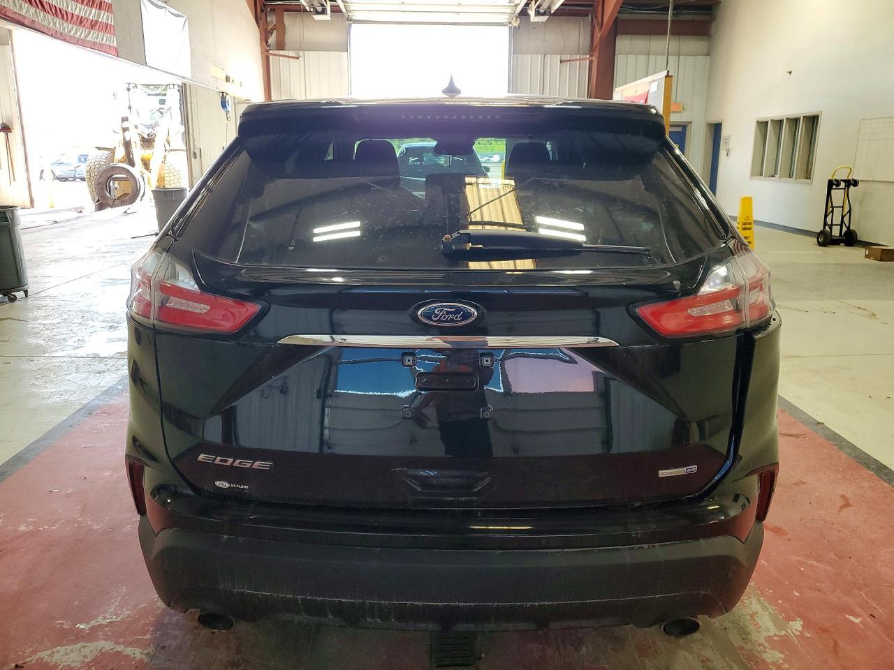 2020 Ford Edge Se - Фото 6