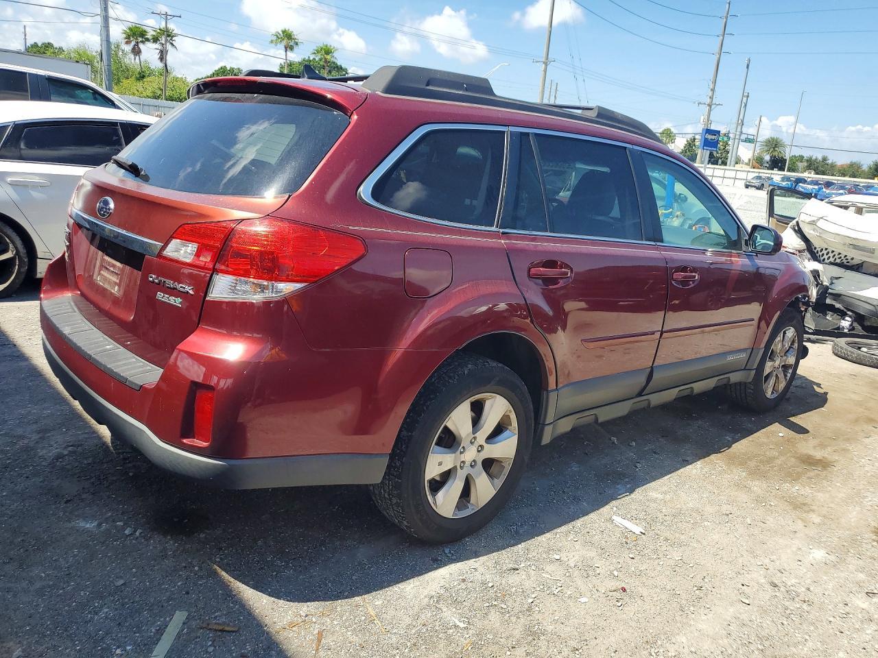 2011 Subaru Outback 2.5I Limited - Фото 3