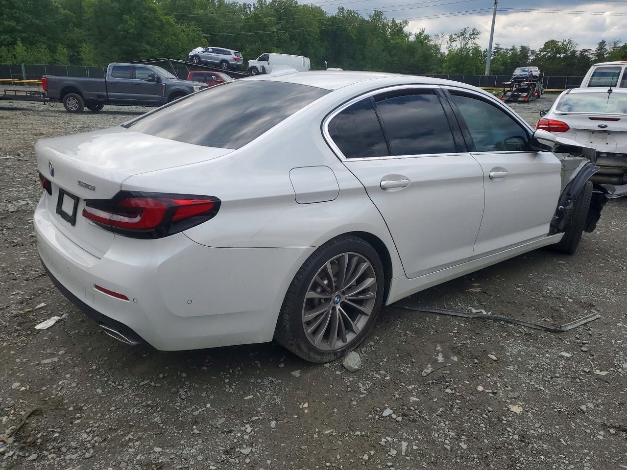 2021 BMW 530 I - Image 3