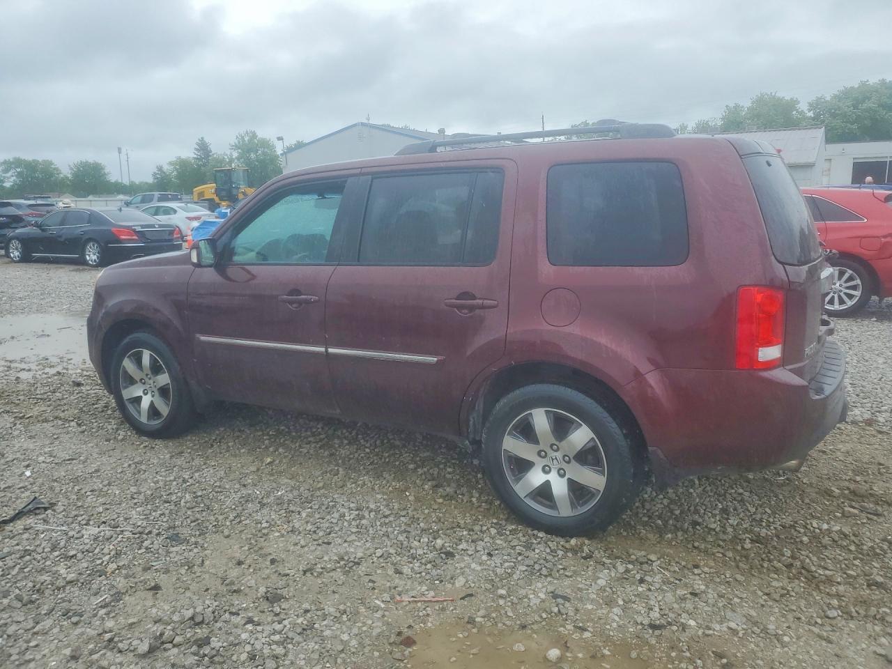 2012 Honda Pilot Touring - Image 2